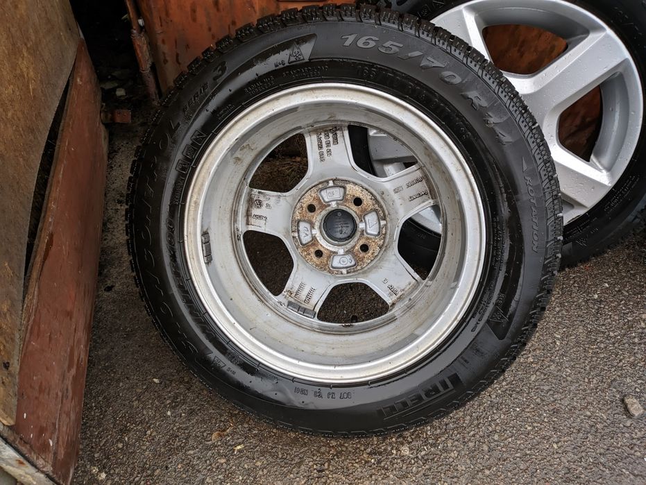 Диски VW E-Up Polo Golf 1-3 Borbet R14 5j 4x100 шини Pirelli 165 70 14