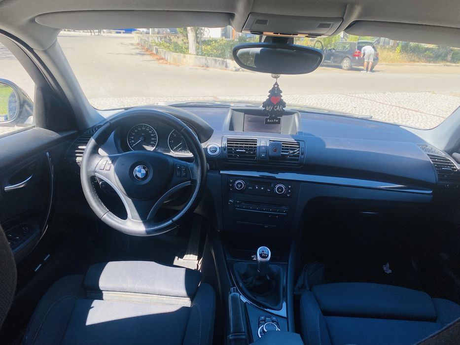 BMW 118i LCI Pack M Integral - Impecável
