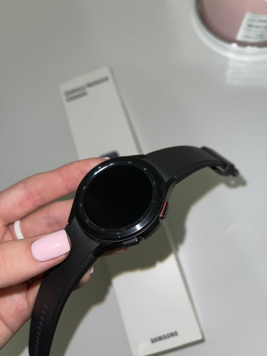 Продам часы мужские наручные Samsung galaxy watch 4