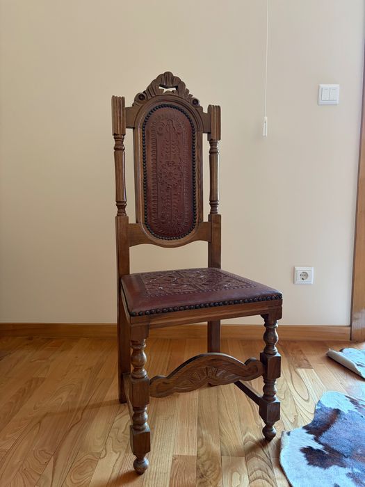 Conjunto de Jantar em Madeira - Seis Cadeiras (6) + Mesa