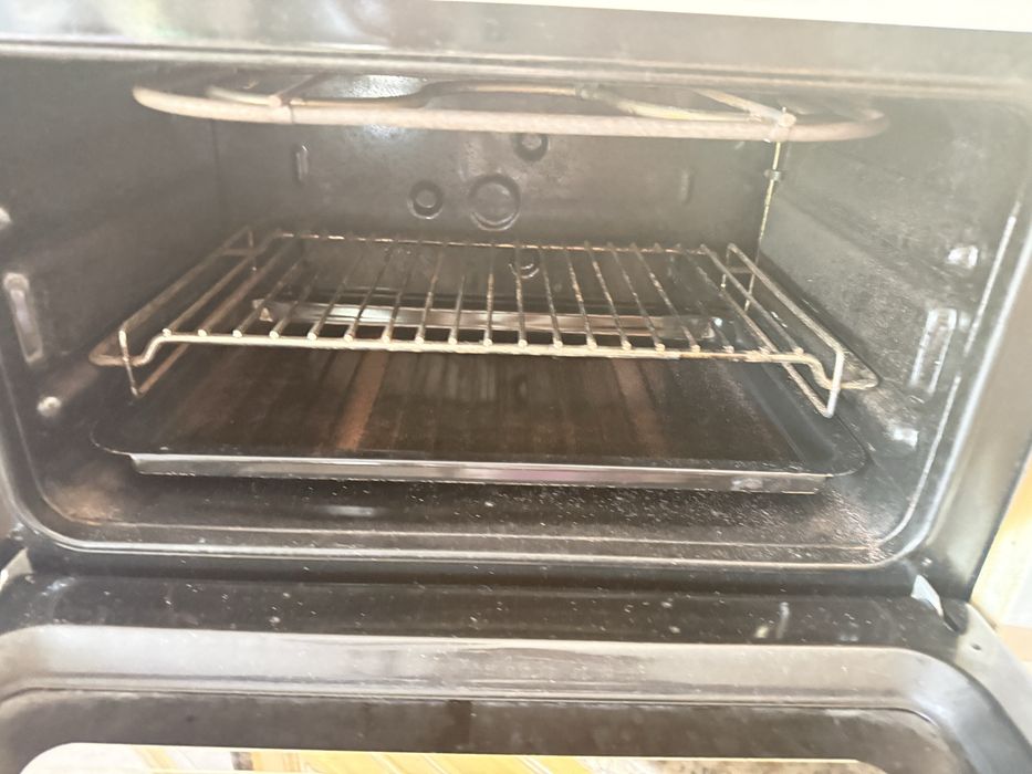Forno eletrico.