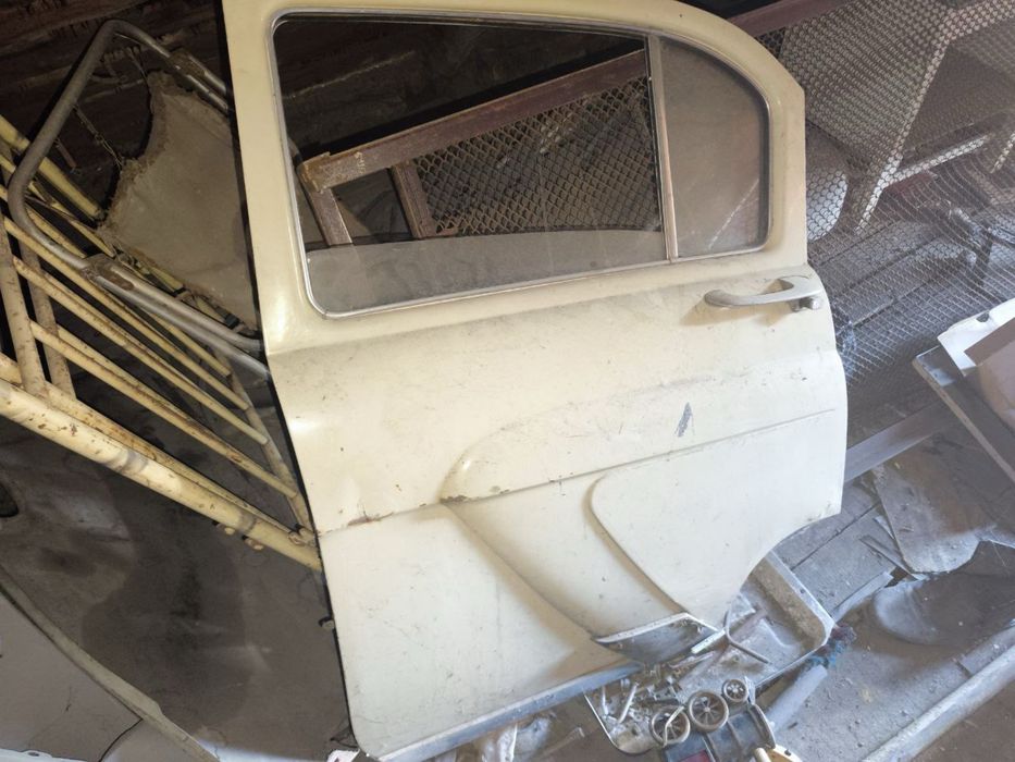 Двери, крылья, капот газ 21