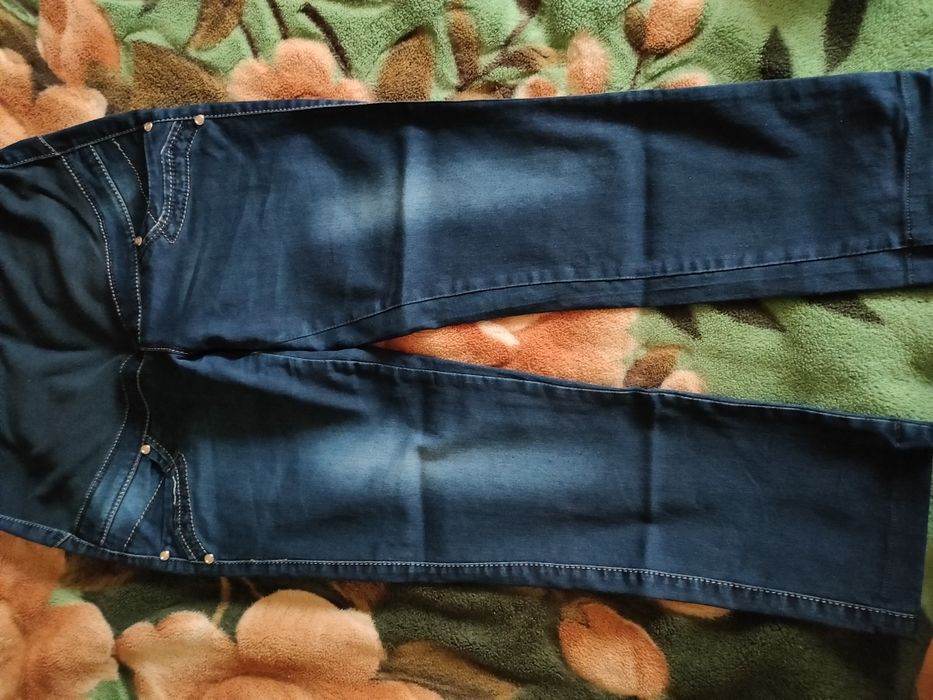 Джинсы на весну, осень. Р-р 31.