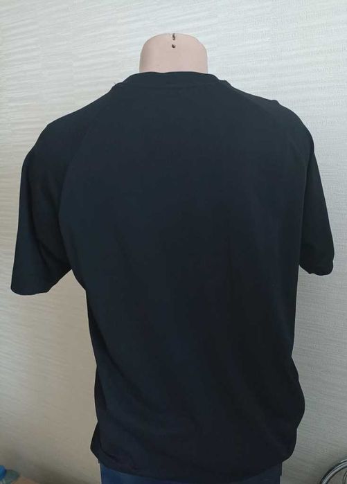 Спортивная мужская футболка UniQlo бесшовная черная М на 48