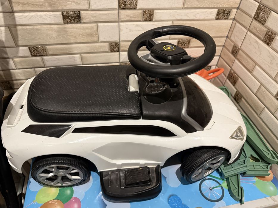 Машинка детская