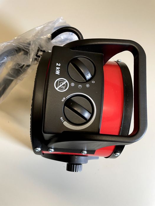 Nagrzewnica elektryczna ceramiczna PTC 2000W Termowentylator Froadp (Nowa) (3237)