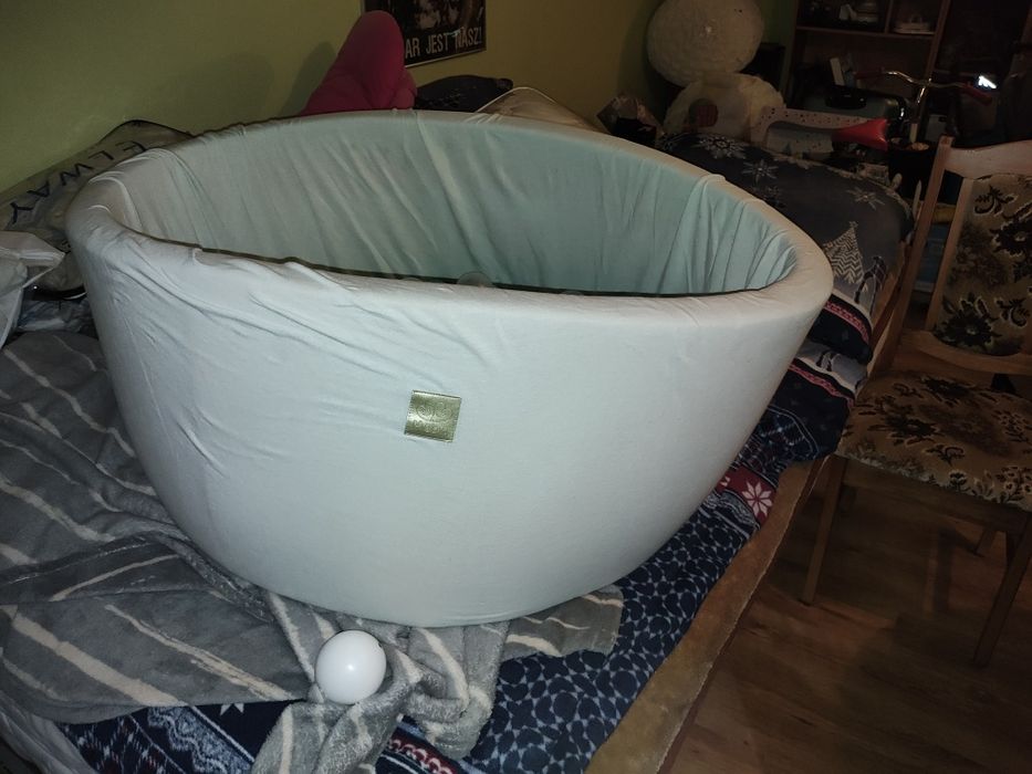 Basen z piłkami dla dzieci