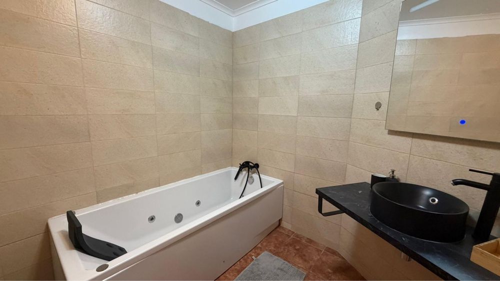 Quarto  em corroios