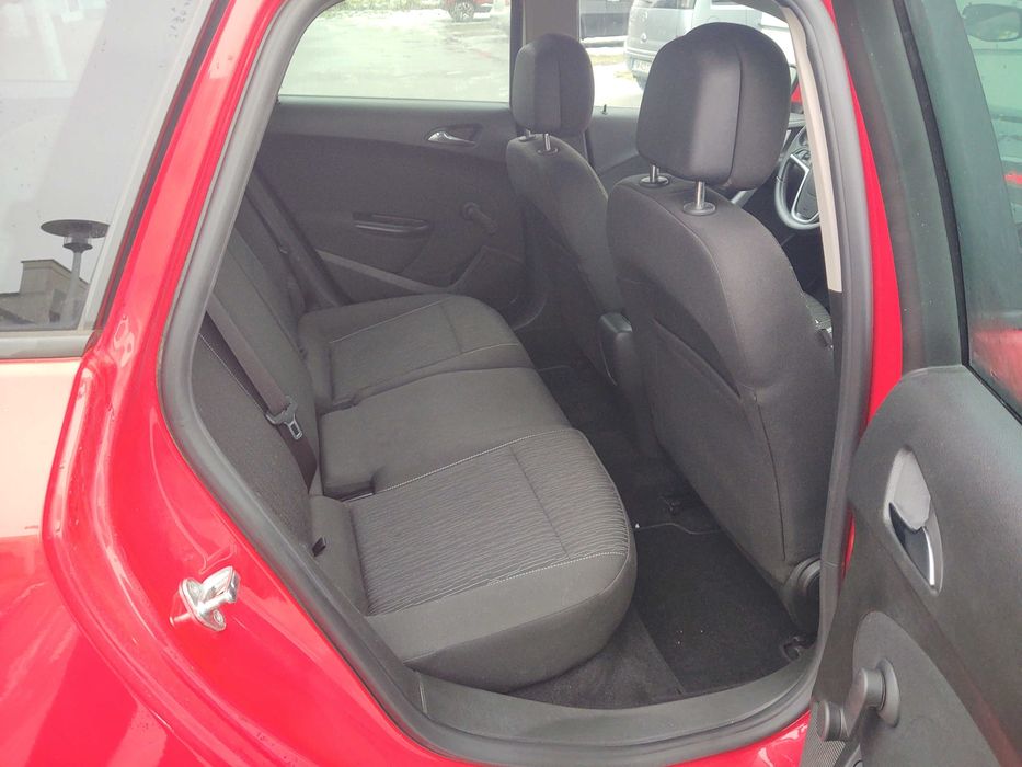 opel astra J LIFT 2013r 1.4 benz 101 KM SUPER STAN TECH 151 tyś km