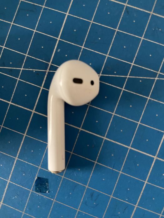 Навушник лівий Airpods з кейсом