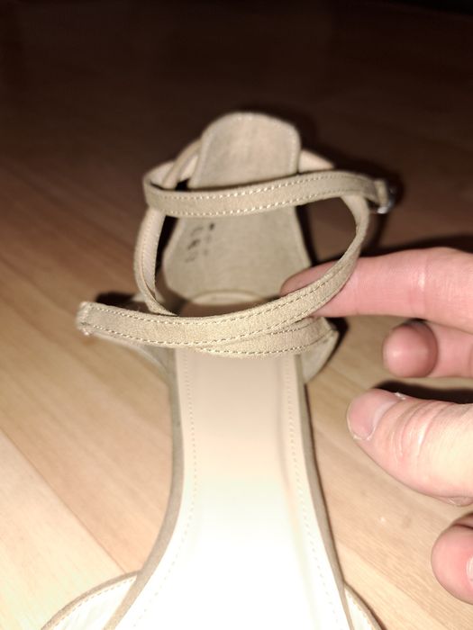 Продам туфлі жіночі OMG