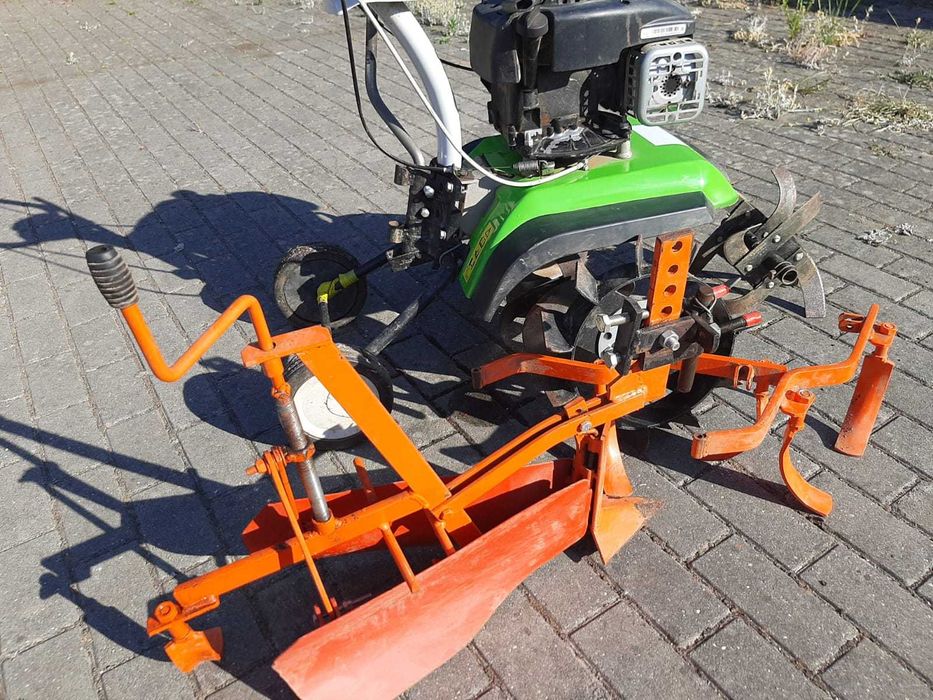 Motoenxada Arrendador