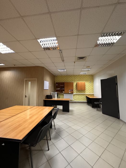 Офіси та складські приміщення Дніпровська