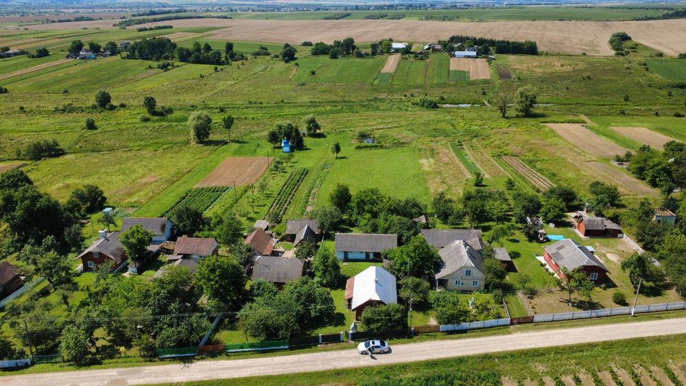 Продаж будинку в Львівській обл. 20 КМ від м.Самбора