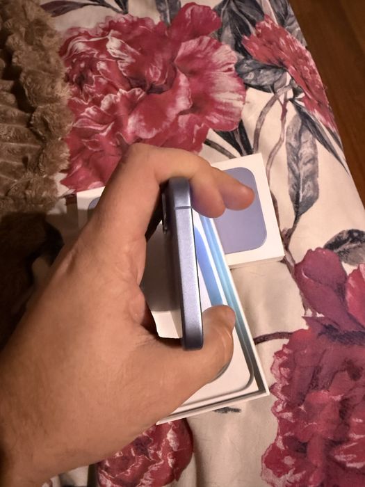 Iphone 17 blue kondycja 91%