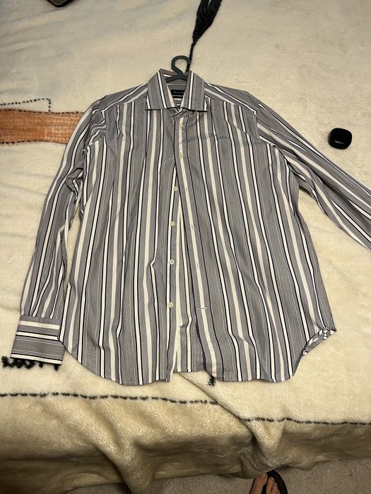 Camisa under blue azul escuro e massimo duti