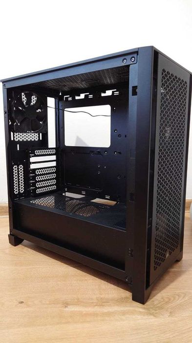 Obudowa komputera Corsair 4000D Airflow Black - Stan BDB
