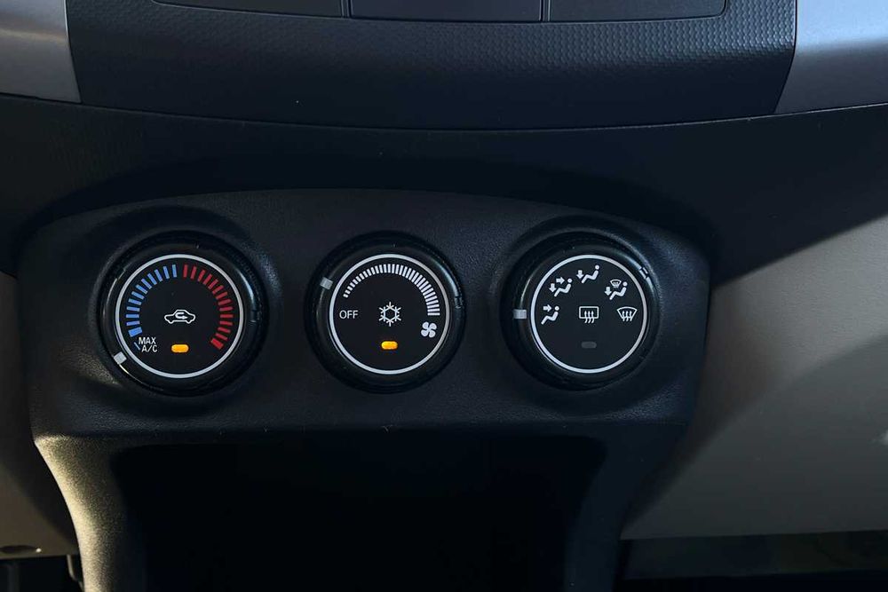 Mitsubishi Outlander 2011