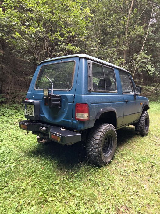 2x  Hyundai Galloper 3D 1999r 2.5