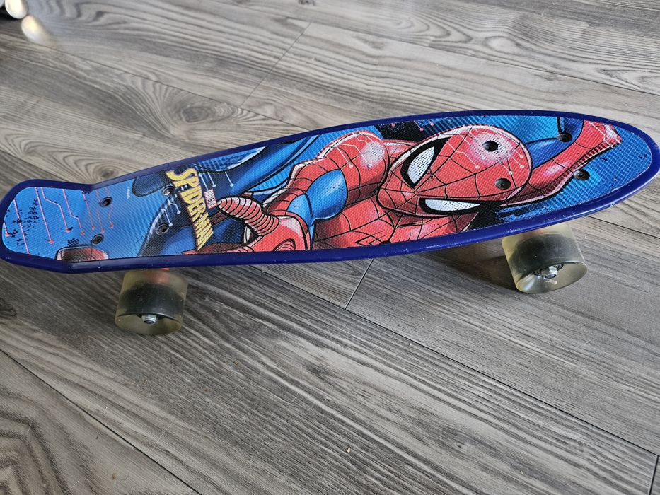 Deskorolka Spider-Man