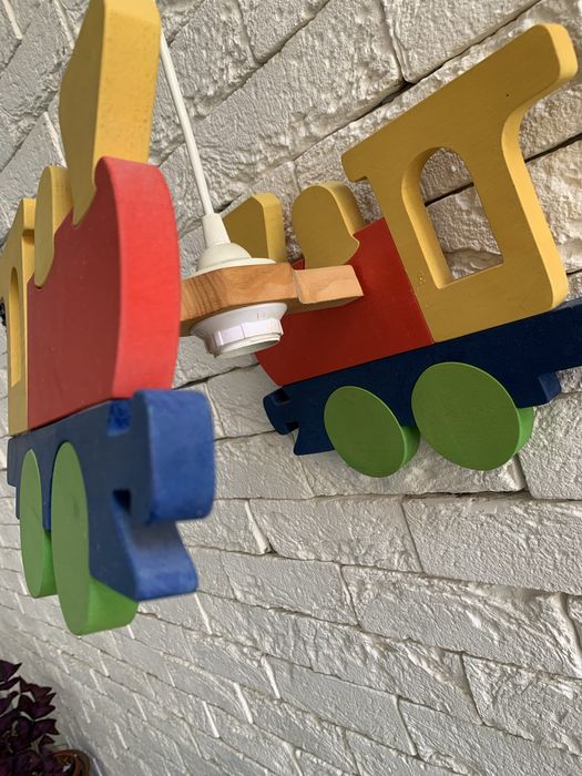 Люстра та бра паравозик б/у