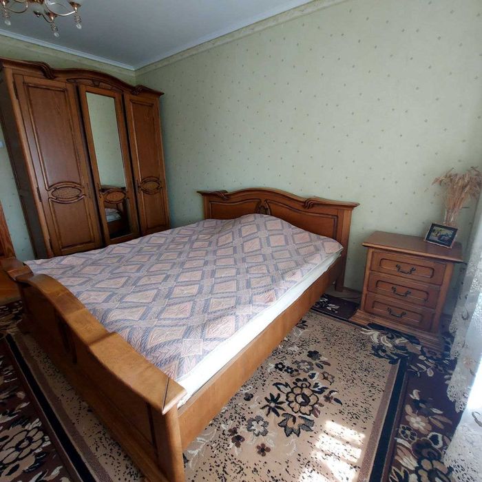 велика сучасна 2-кімн. Оноре де Бальзака вул., 55-Г , біля ТРЦ "Район"