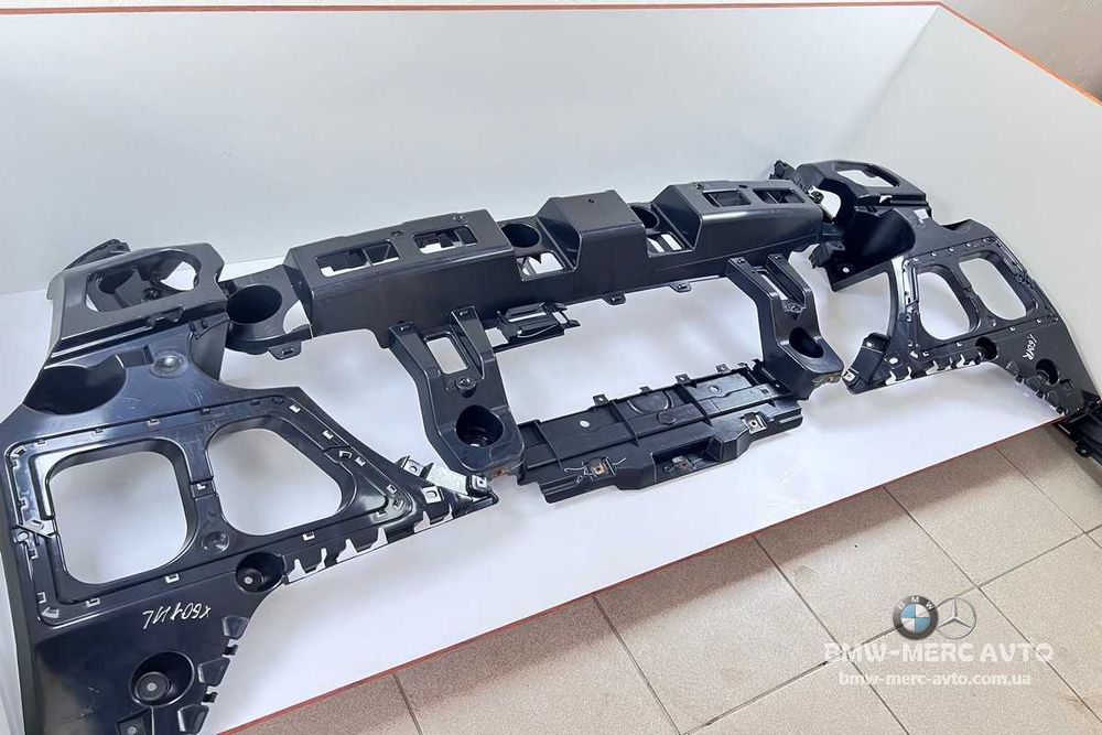 Кронштейн заднего бампера БМВ Х6 Е71 крепление бампера BMW X6 E71