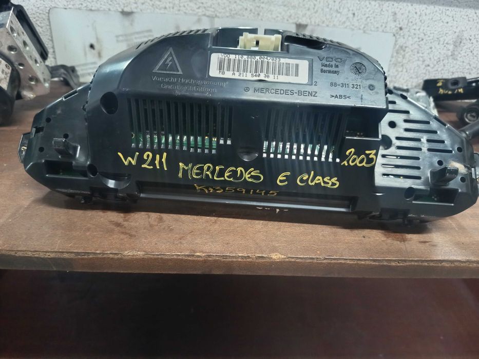 Quadrante MERCEDES-BENZ E W211 Ref: A2115403011