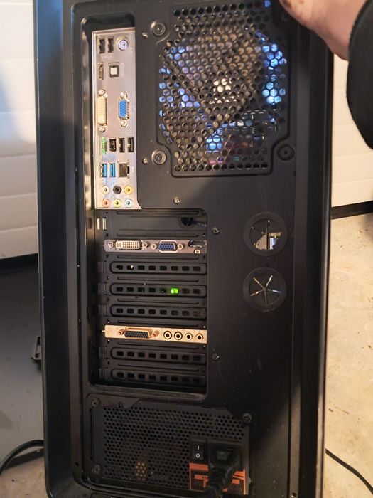 Komputer stacjonarny