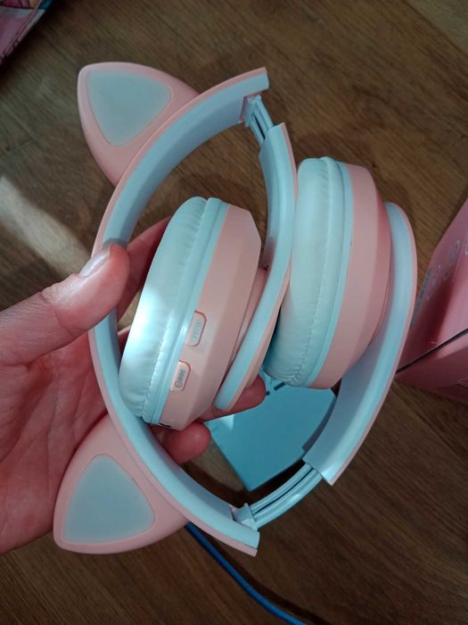 Słuchawki bezprzewodowe z uszami kota