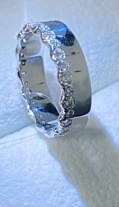 Нова каблучка з натуральними  діамантами 0,72 сt,  3,74 г, Sova