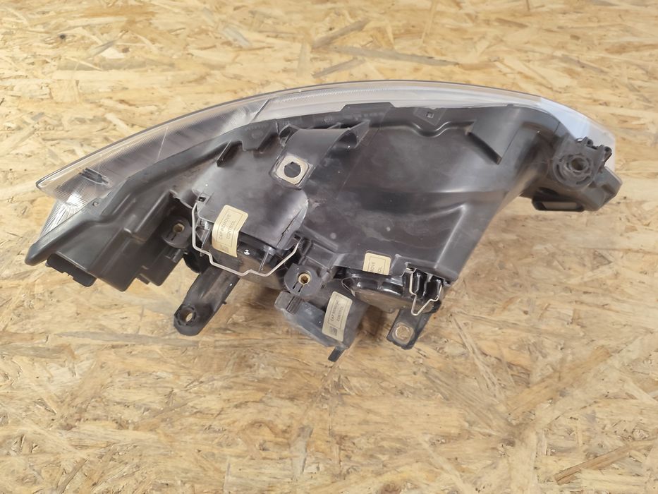 Lampa Reflektor Lewy Przód Seat Ibiza IV 4  Zwykła 15r Oryginał