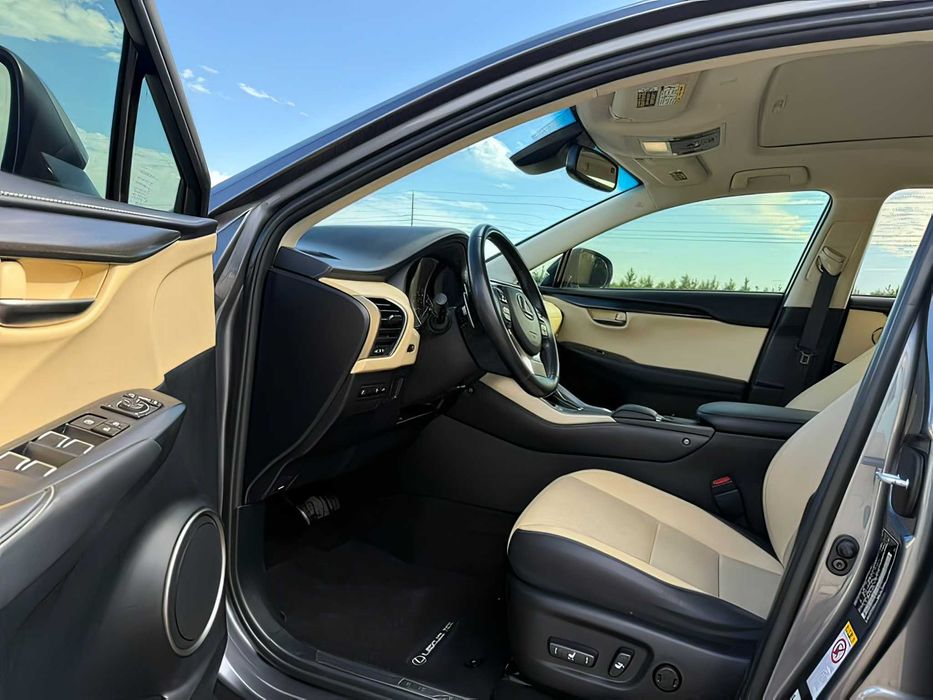 Lexus NX 300      2019