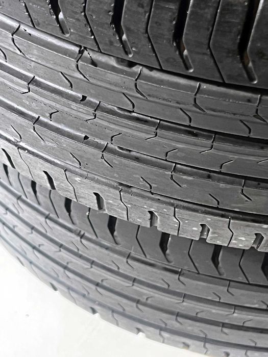 Pneus Continental ContiEcoContact 5 - 205/50/17 - Como NOVOS