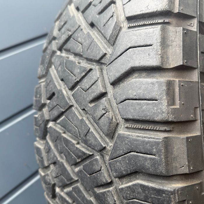 4x 285/70r17 Nitto RidgeGrappler opony