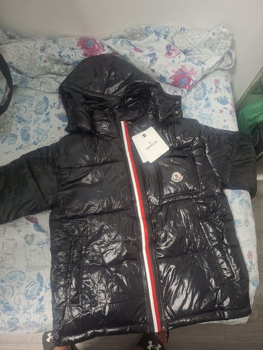 casaco moncler novo