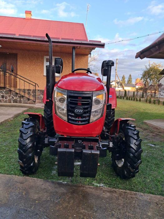 Трактор DW 244 AT