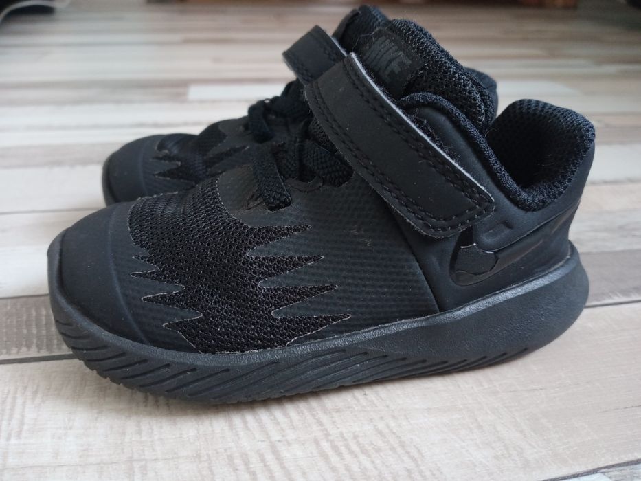Buty Nike rozmiar 21