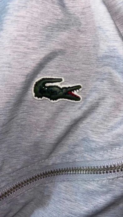 Szara kurtka / wiatrówka Lacoste z kapturem / Rozmiar S