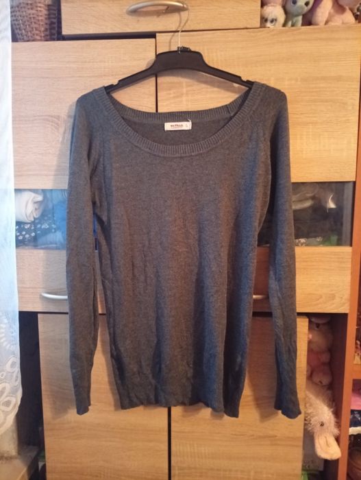 Sweterek Szary L/40