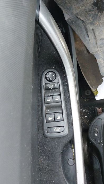 peugeot 308 1,6 d 2008 r na części