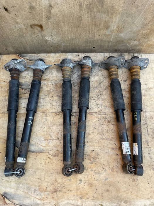 Стойки Амортизатори VW Passat B6 B7 Golf 5-6 Touran Skoda Seat