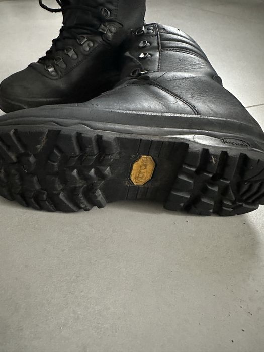 Buty trzewiki wojskowe Gore-Tex rozm. 42