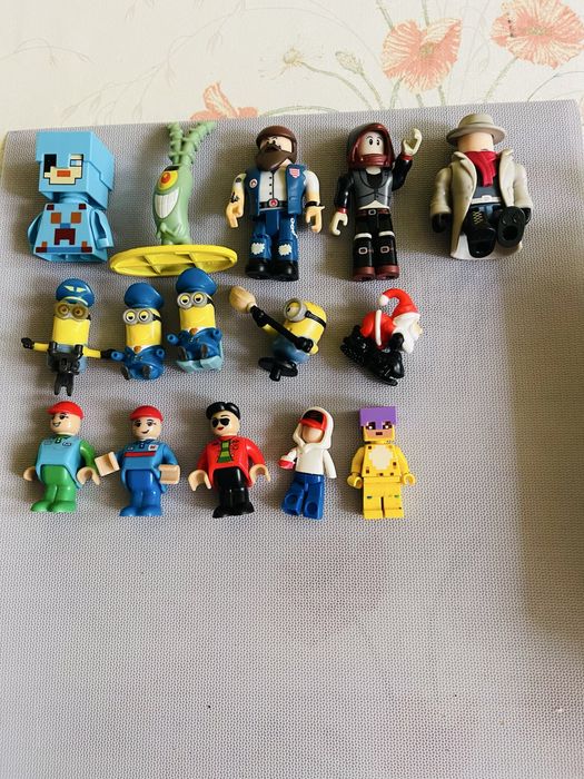 Конструктор Лего та інш Фігурки та персонажі