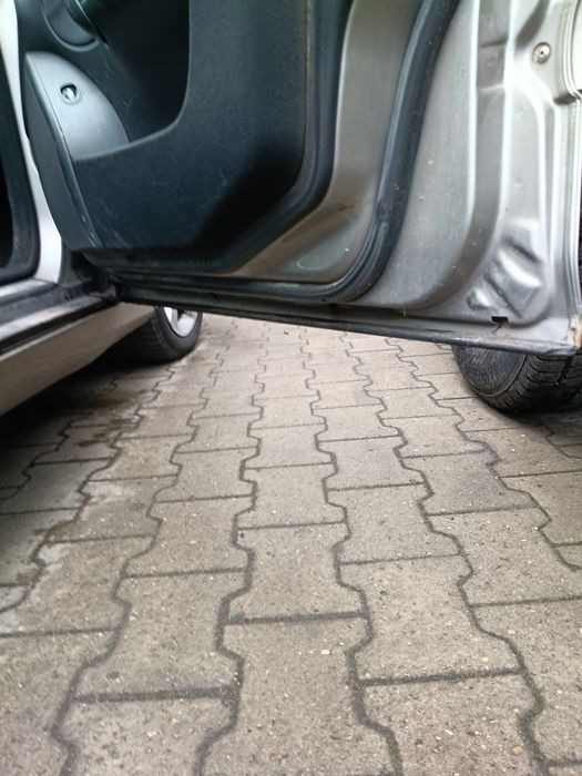 Mercedes 203 kombi lift drzwi prawe lewe przód tył.