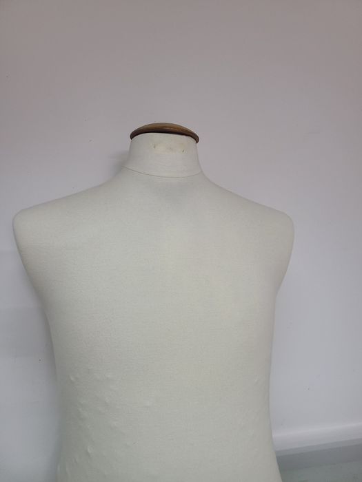 Manequins c/pé em madeira e s/ pé