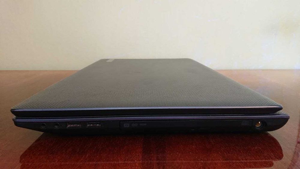 Ноутбук ACER Aspire 7739Z: 17,3”, Pentium P6200, ОЗУ 8Гб, SSD120+HDD 500Гб