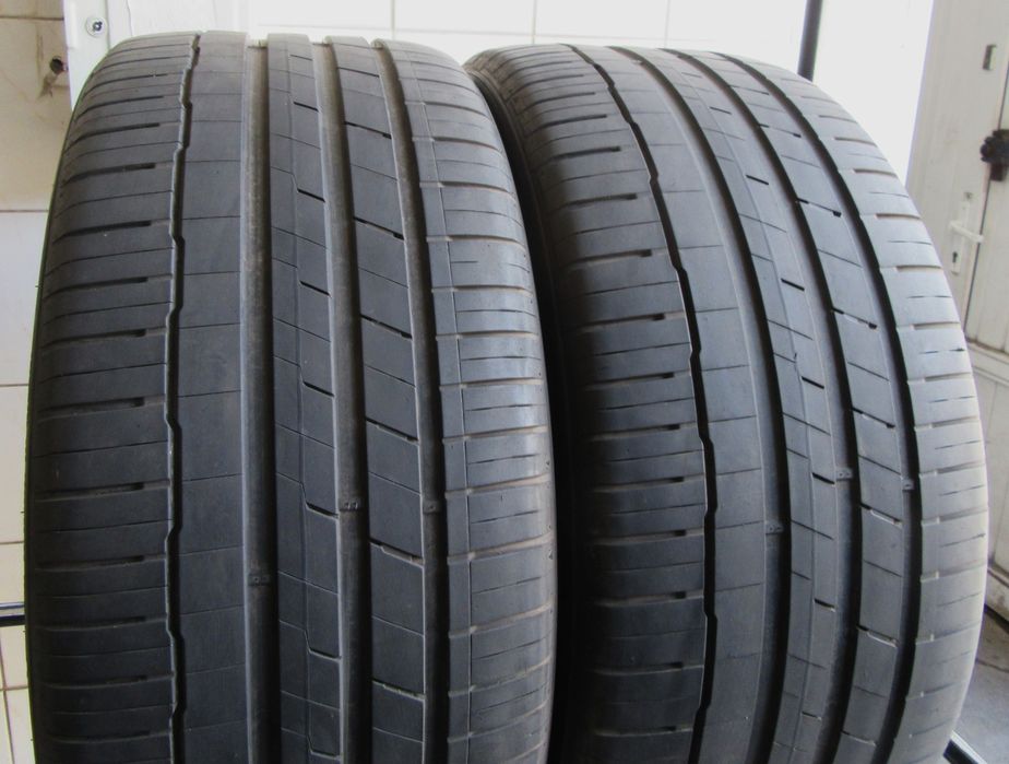 2x 275/35R22 Hankook Ventus S1 Evo3 K127A SUV C/A/73dB 5,4mm