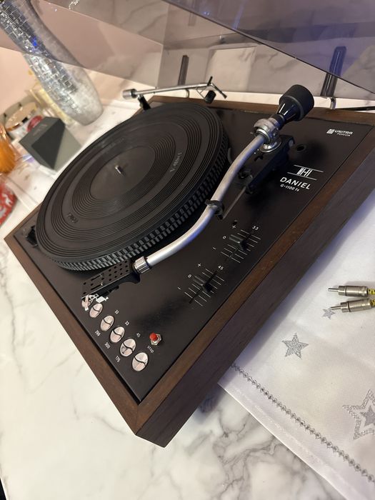 Gramofon Daniel 1100 fs