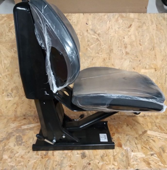 Siedzenie amortyzowane fotel kierowcy oryginał zetor